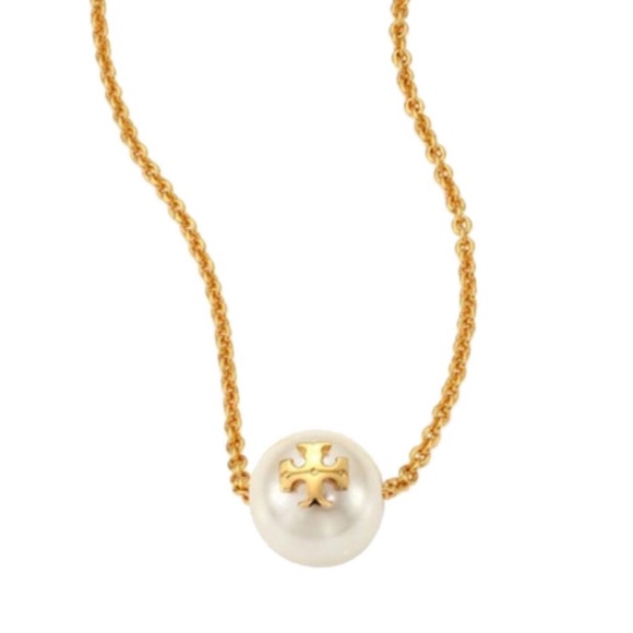 TORY BURCH • Logo Charm Pearl Necklace - Picture 3 of 8